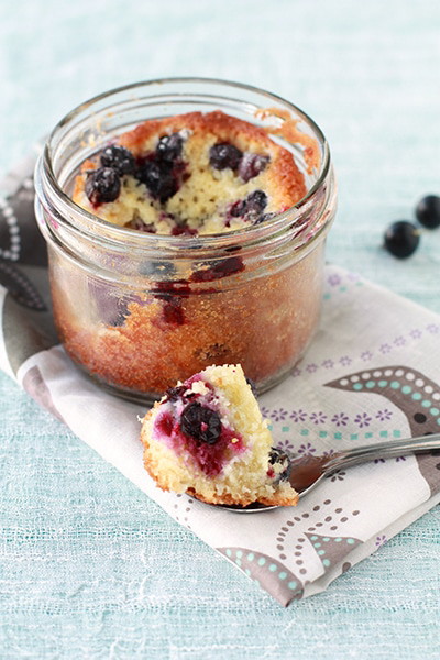Black Currant and Amaretto Cake