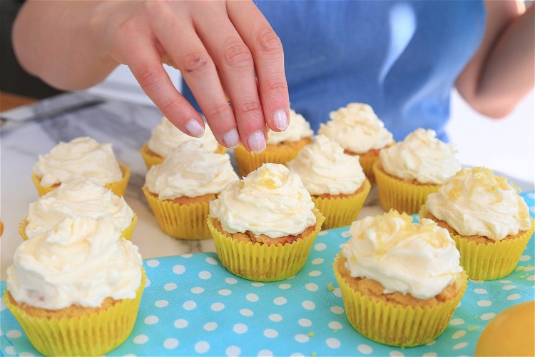 Image of Ensure your icing is spread onto cooled cake, loaf or...