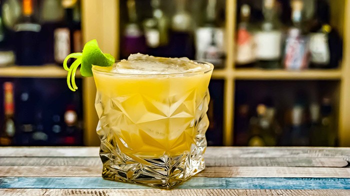 Image of COCKTAIL XMAS SOUR