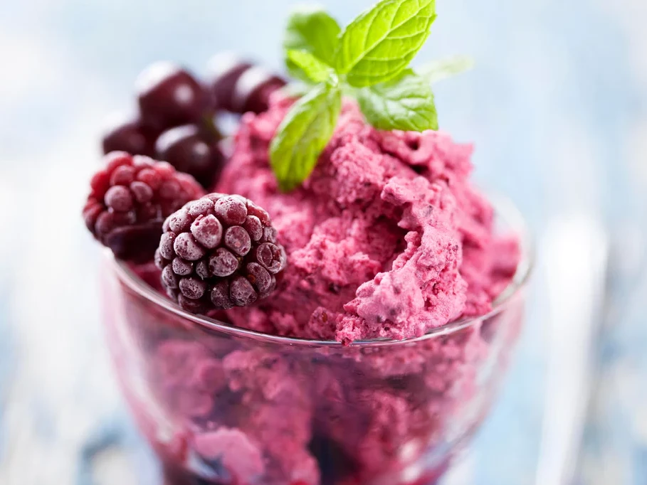 Triple Berry Frozen Yogurt