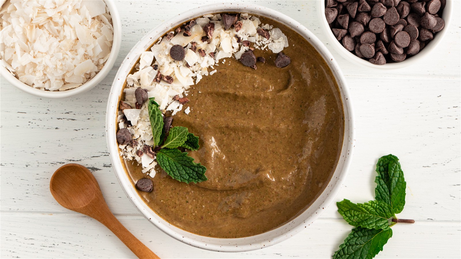 Image of SmoothieBox Mint Chocolate Chip Smoothie Bowl Recipe Card