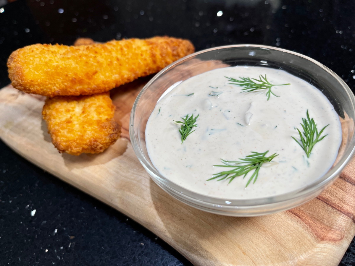 Super Simple Homemade Tartar Sauce