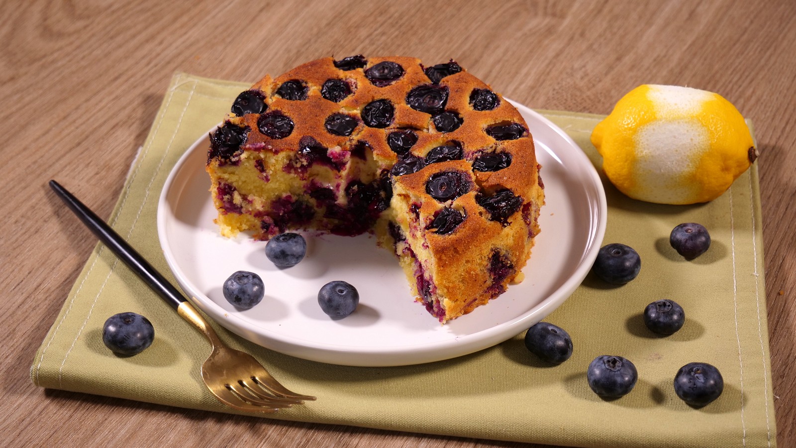 Image of Air fryer Lemon Blueberry Cake