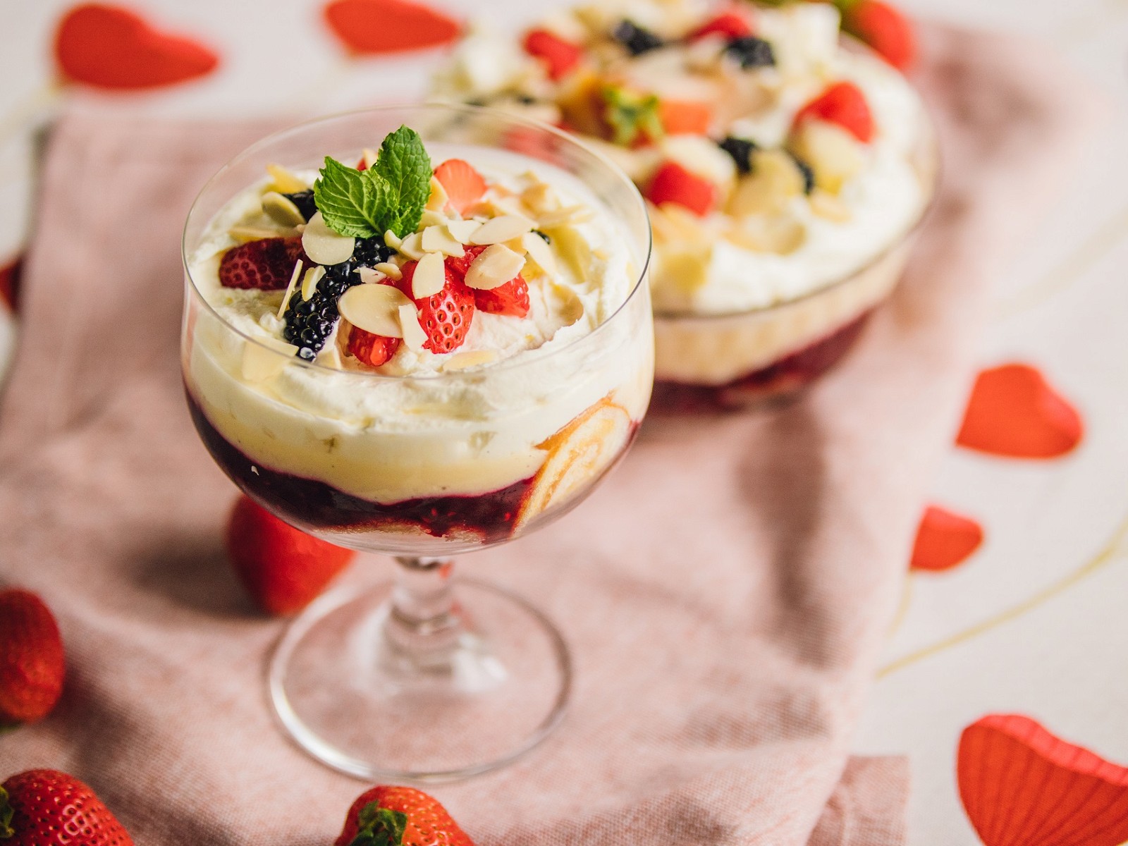 Fruit & Pudding Trifles In Wine Glasses - Pandora's Deals