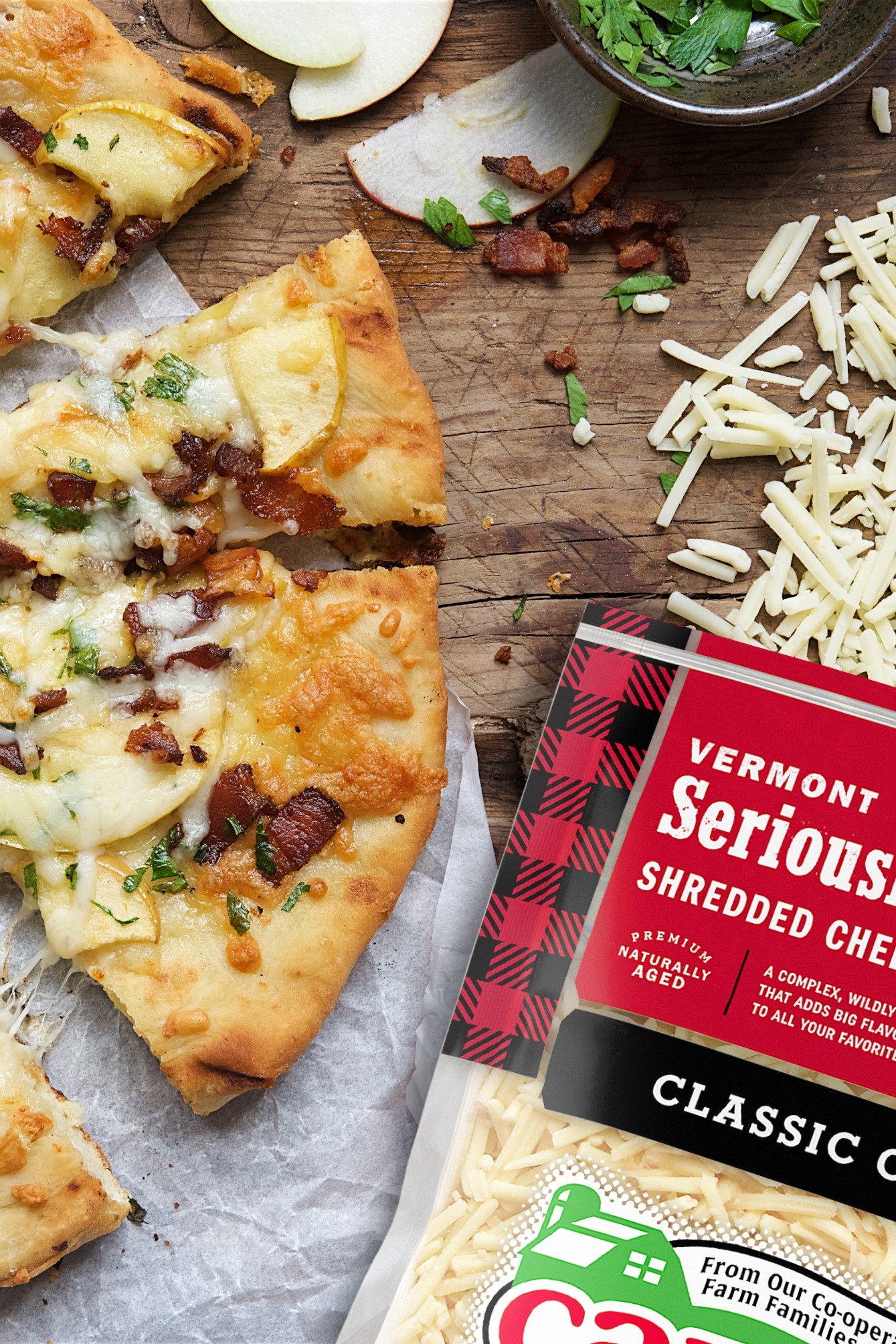 Bacon, Apple and Cheddar Grilled Pizza