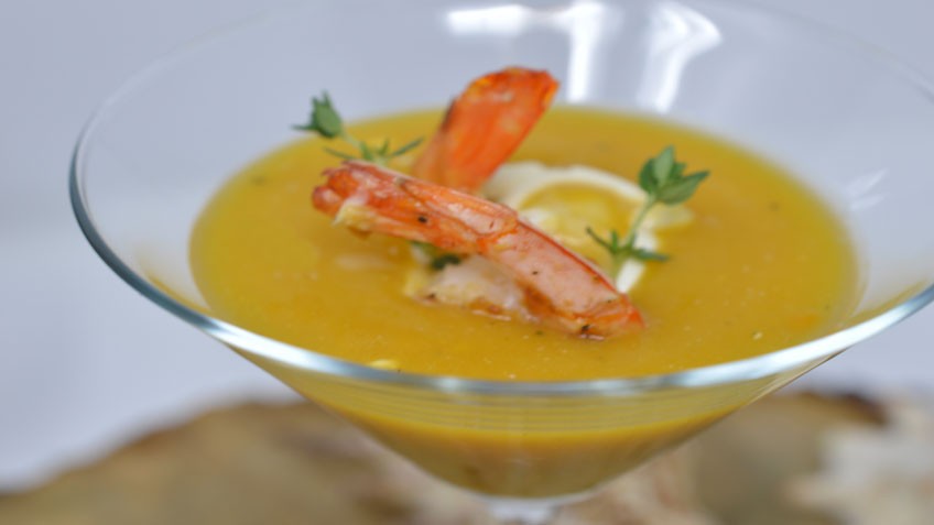 Image of Carrots and Ginger Cream with Steamed Shrimps