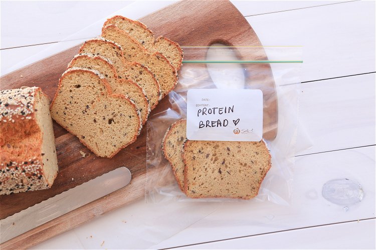 Image of Bread must be stored in the fridge (1-4°C) for up...