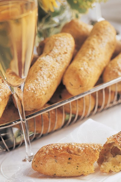 Image of Cabot Cheese & Chive Matzo Meal Breadsticks