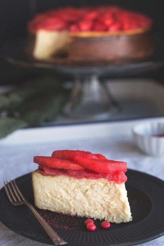 Image of Cheddar Cheesecake with Candied Apple Slices
