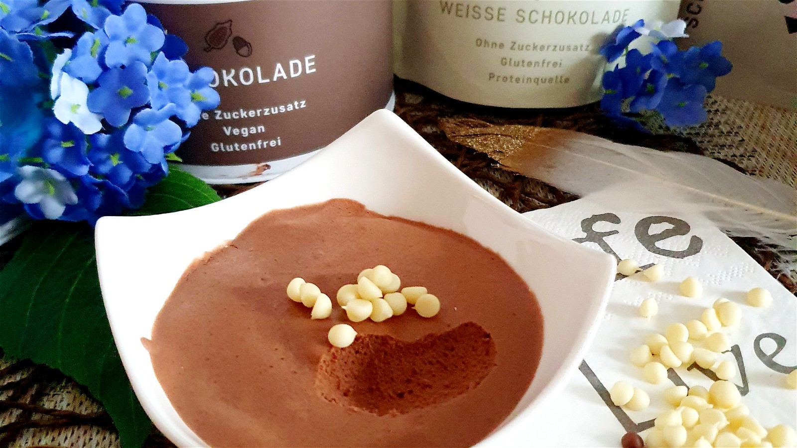 Image of VEGANE MOUSSE AU CHOCOLAT