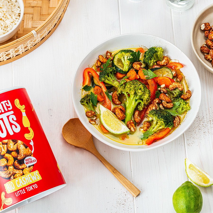 Curry mit unseren fancy Cashewnüssen Little Tokio
