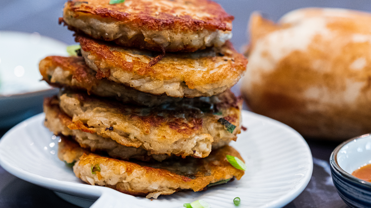 Image of Crispy Lotus Root Pancake (莲藕煎饼)