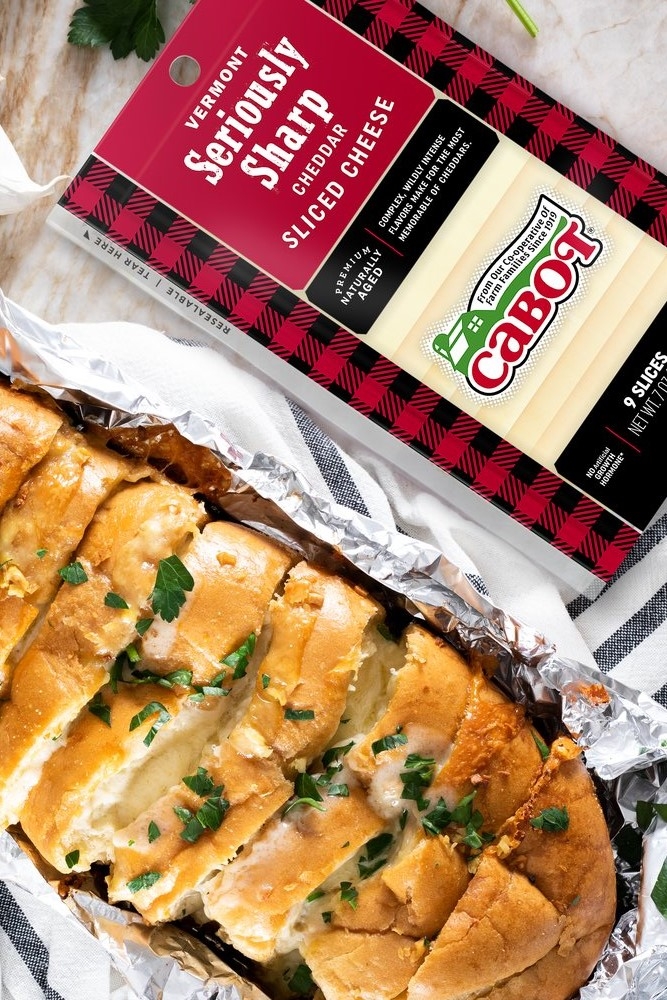 Hasselback Garlic Bread with Cheddar Cheese