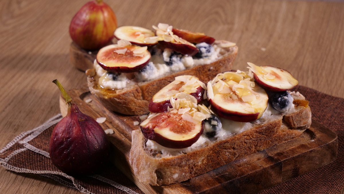 Summery Fig Toast
