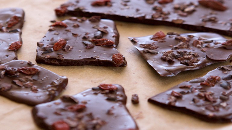 Dark Chocolate Bark Recipe | Navitas Organics
