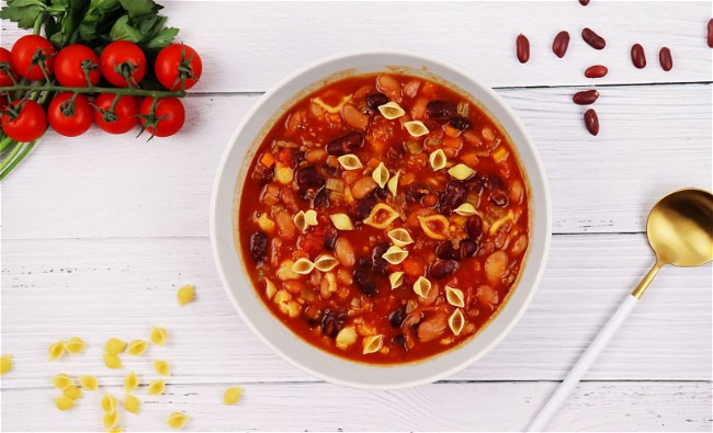 Image of Italienische Pasta Fagioli Suppe