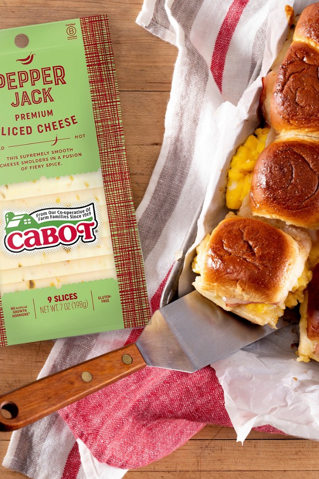 Image of Hawaiian Bread Sliders with Pepper Jack Cheese