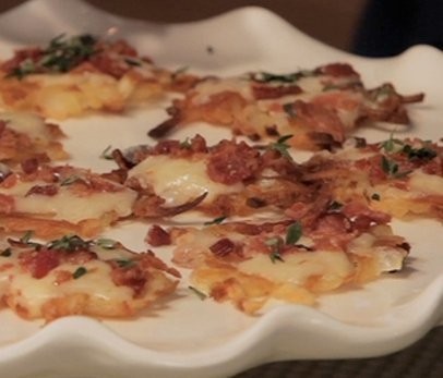 Image of Potato Crisps with Horseradish Cheddar & Bacon