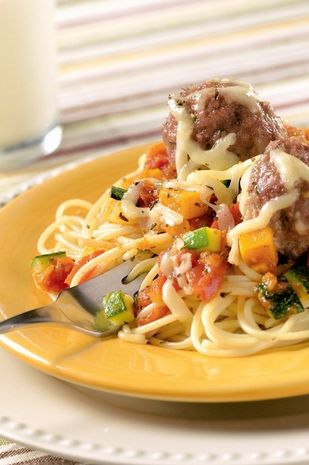 Image of Spaghetti & Cheesy Turkey Meatballs