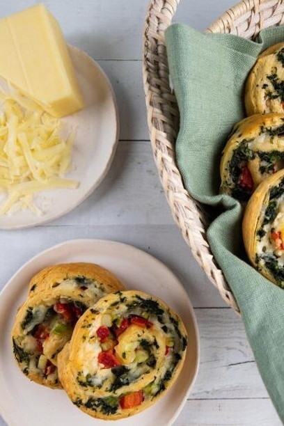 Image of Spinach Cheddar Holiday Rolls