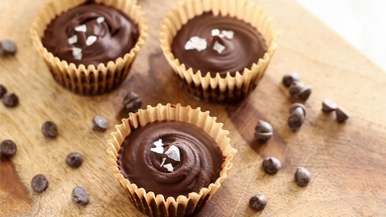 Image of Mini Chocolate Peanut Butter Cups Recipe