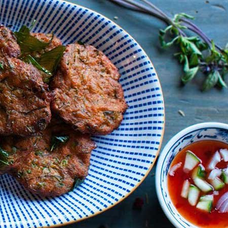 Vegan Thai Red Curry 'Fish' Cakes - Domestic Gothess