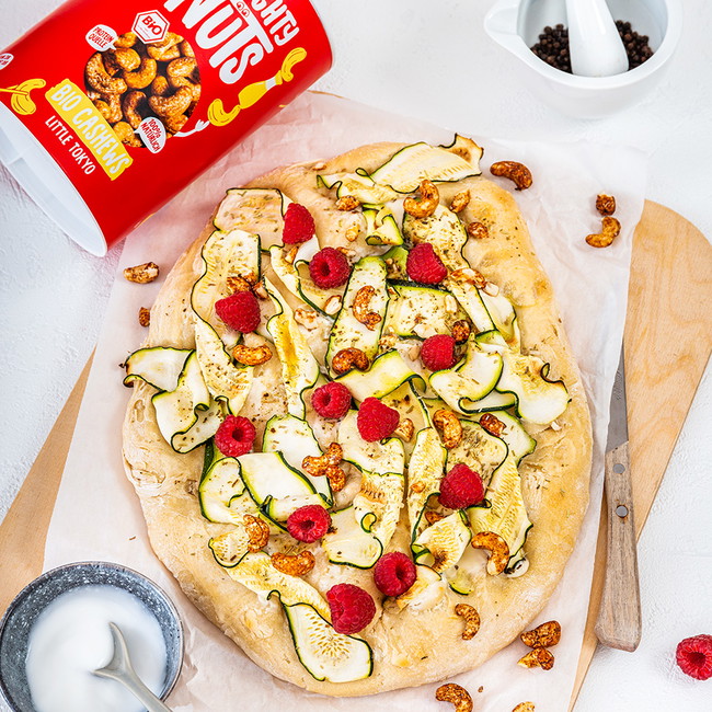 Zucchini Himbeer Flammkuchen mit Cashews Little Tokyo