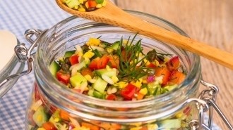 Image of Süßlupinen-Salat mit Dijonsenf-Dill-Vinaigrette