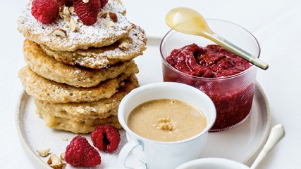 Image of Quinoa-Pancakes mit süßen Aufstrichen