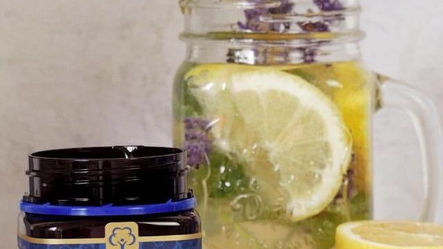 Image of Lavendel-Zitronen-Minz-Limonade mit Manuka Honig