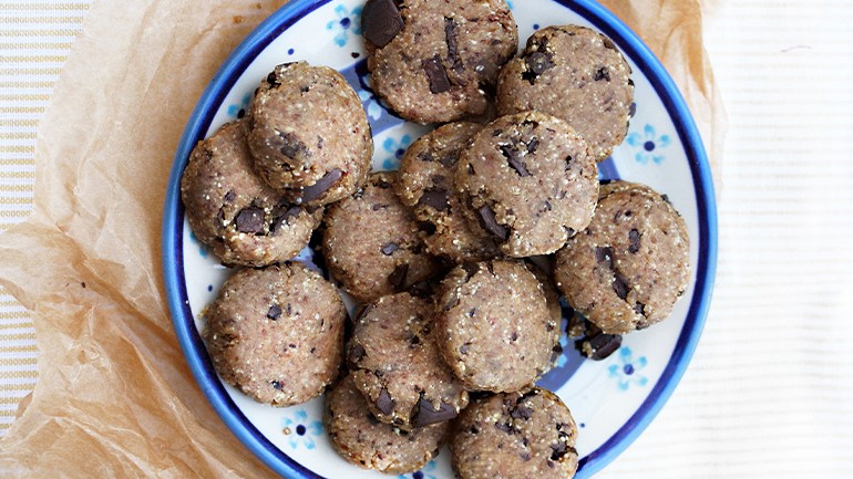 Image of No-Bake Chocolate Chip Cookies Recipe