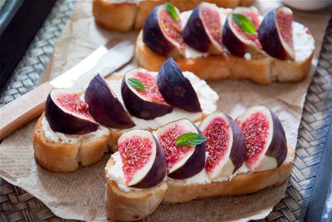 Image of Crostini with Whipped Ricotta, Figs, and Honey