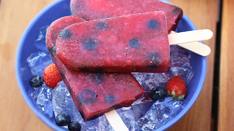 Image of Pomberry Pops Recipe