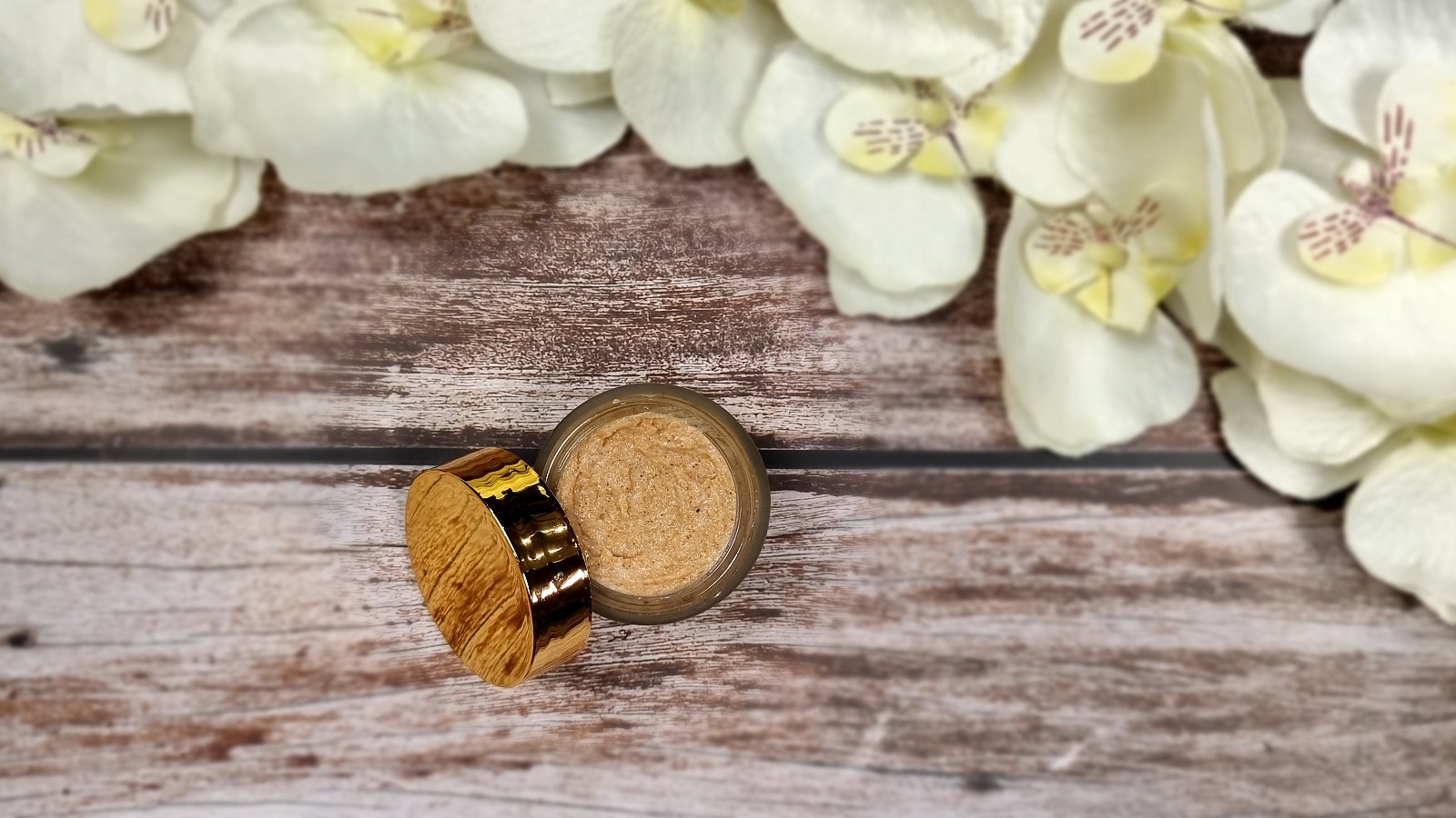 Image of Walnut Face & Body Scrub 