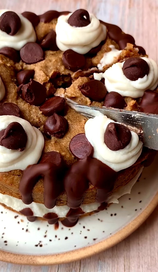 Image of COOKIE DOUGH BANANA BREAD COOKIE CAKE