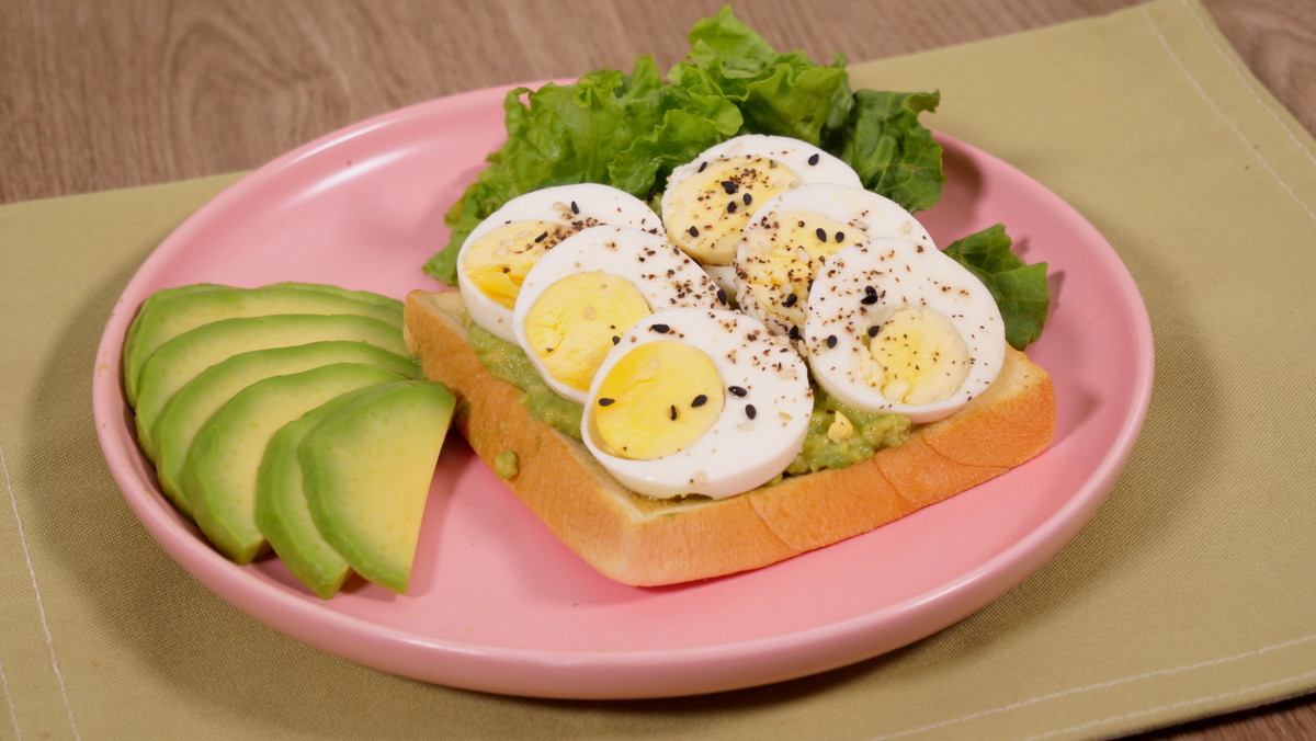 Avocado Toast with Egg