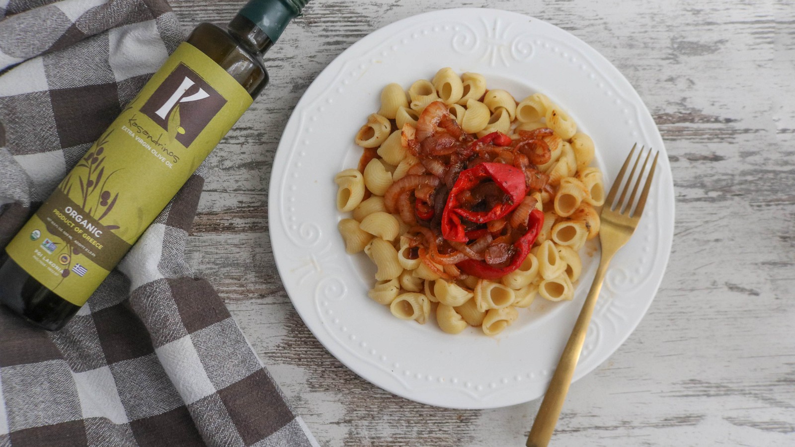 Image of Recipe-116-Conchiglie with Caramelized Onions and Red Peppers
