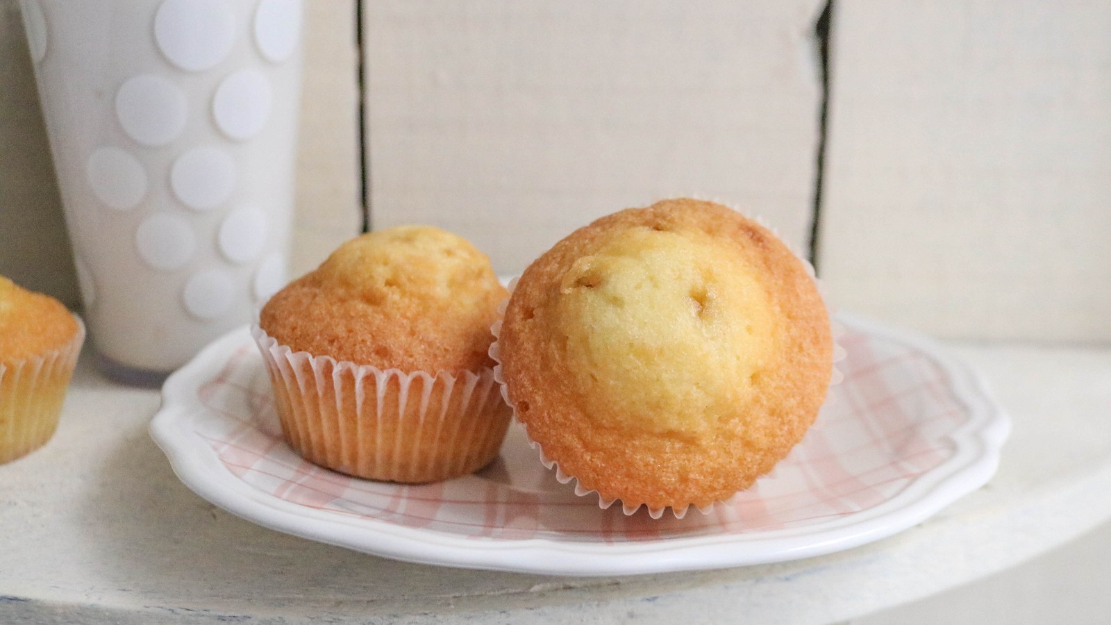 Image of Recipe-209-Muffins with Olive Oil and Red Currant Jam