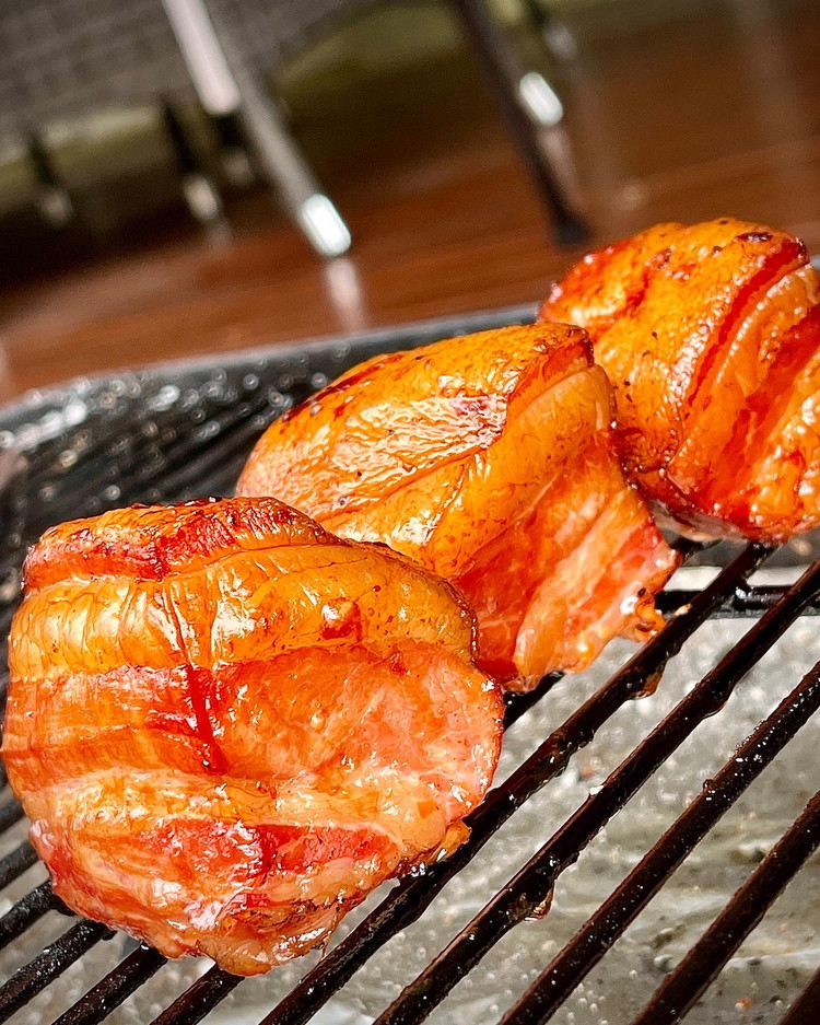 Image of Place on a cooling rack and start your toffee.