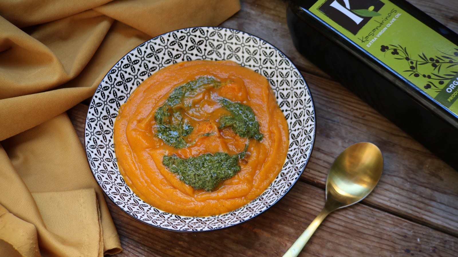 Image of Recipe-274-Pumpkin Puree with Herb Pesto