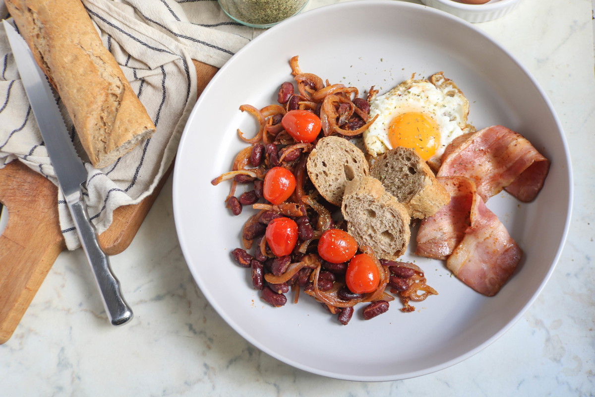 Recipe-305-Eggs And Beans with Bacon and Cherry Tomatoes