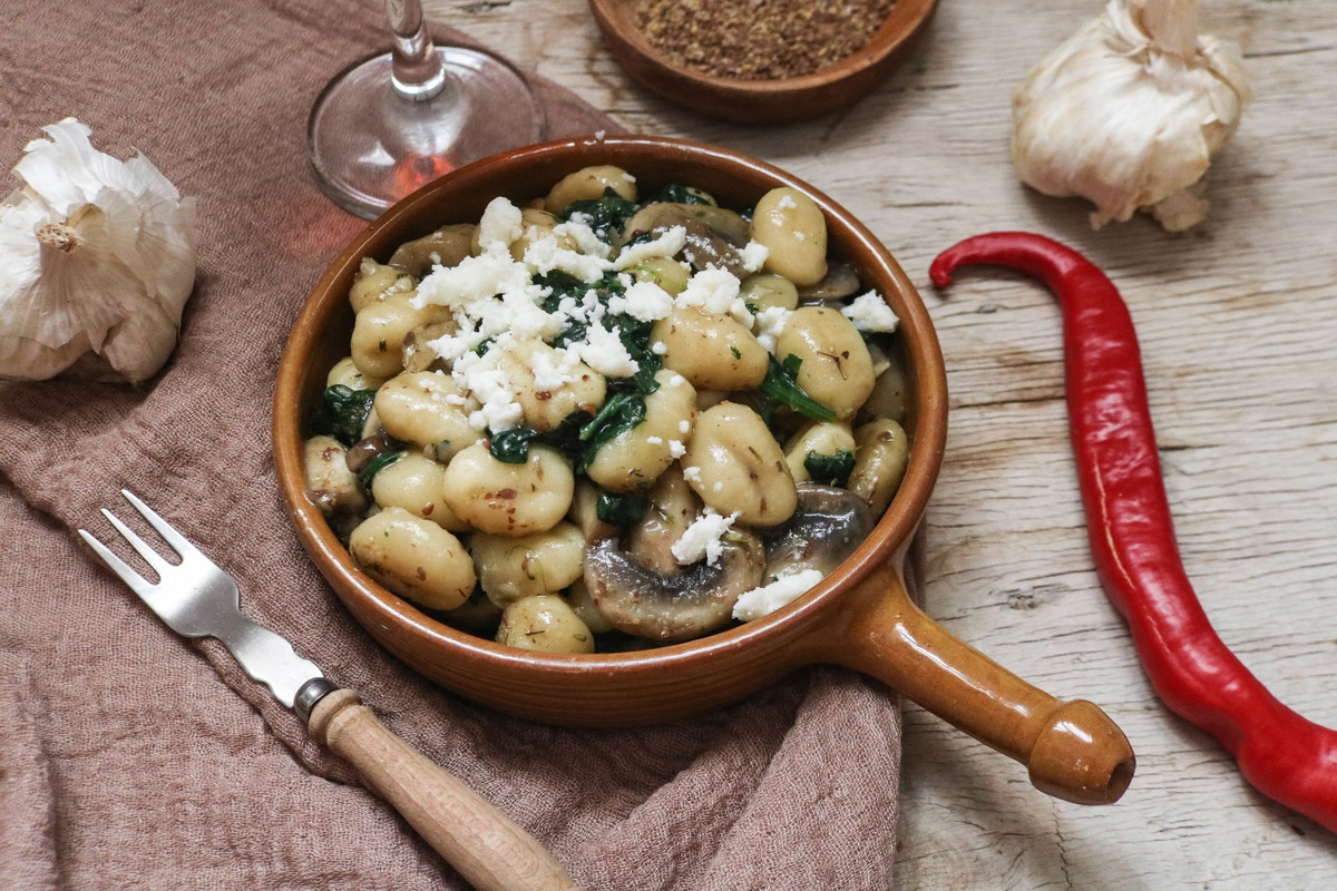 Recipe-352-Gnocchi Stew With Spinach, Chards And Mushrooms