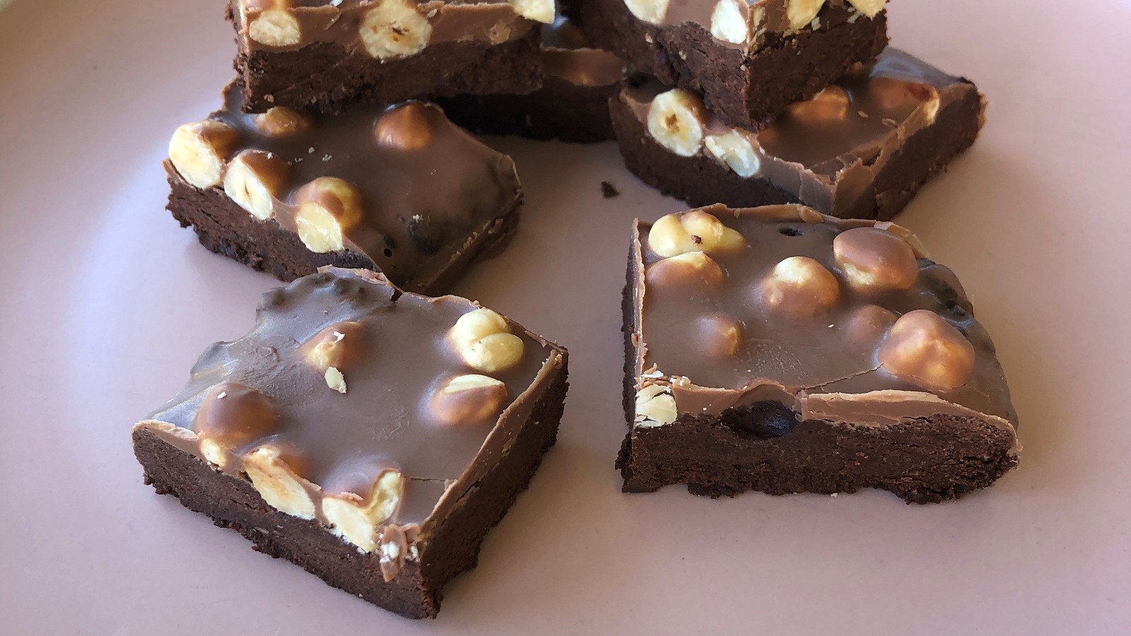 Image of Healthy No-Bake Hazelnut Brownies