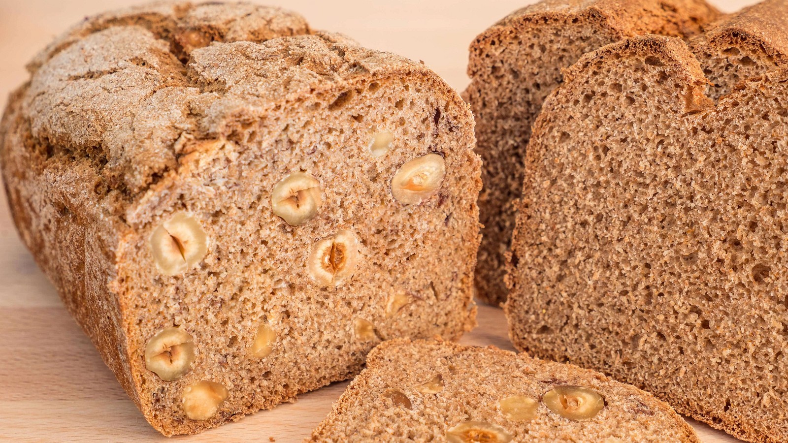 Image of Braunhirse-Brot mit Sauerteig