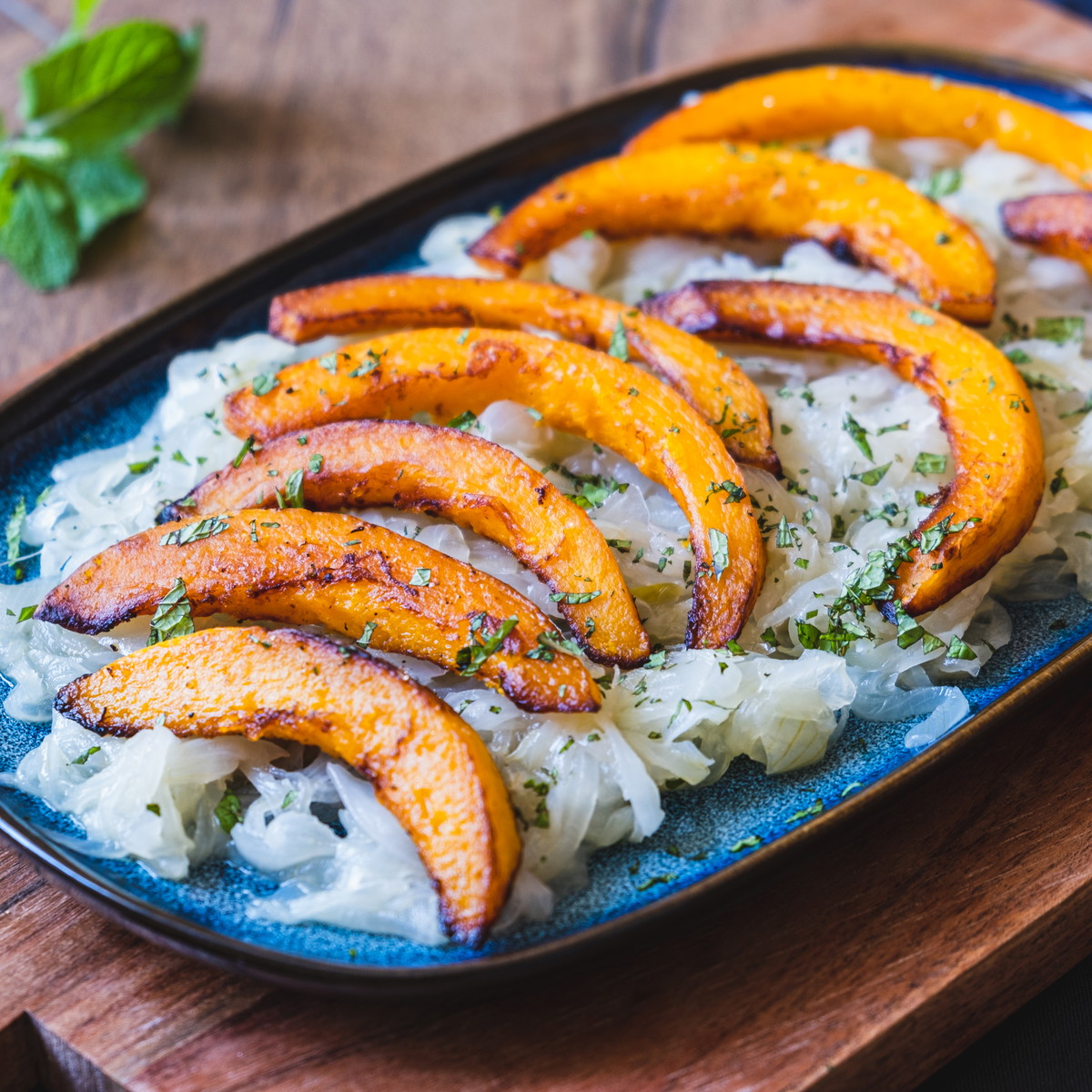 Gebratener Kürbis mit süßsauren Zwiebeln - Zucca con cipollata in agrodolce