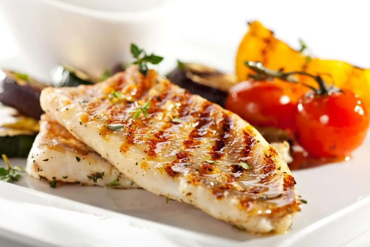 Grilled Halibut Fillets With Lemon