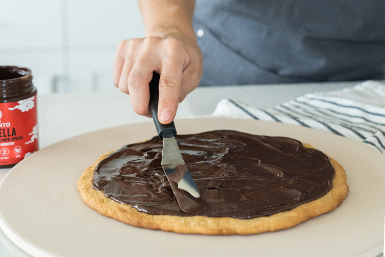 Image of Spread onto cookie crust.