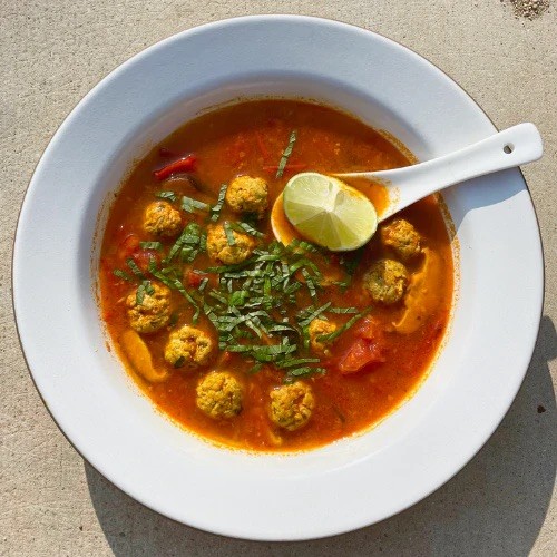 Image of Sour Tomato and Lemongrass Soup with Little Pork Meatballs