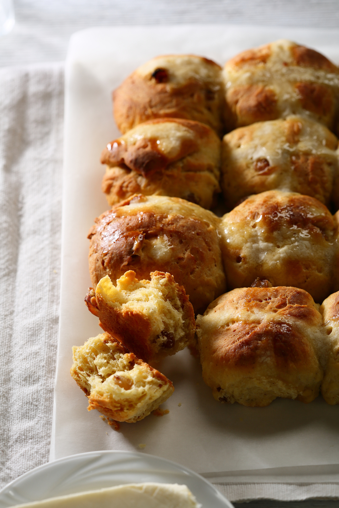SoDelishUs® Vegan Hot Cross Buns