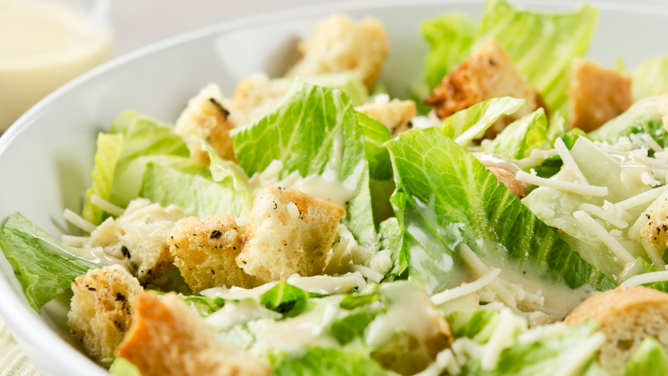 Image of Vegan Caesar salad with SoDelishUs ® Veggie Piece „Chicken Style”